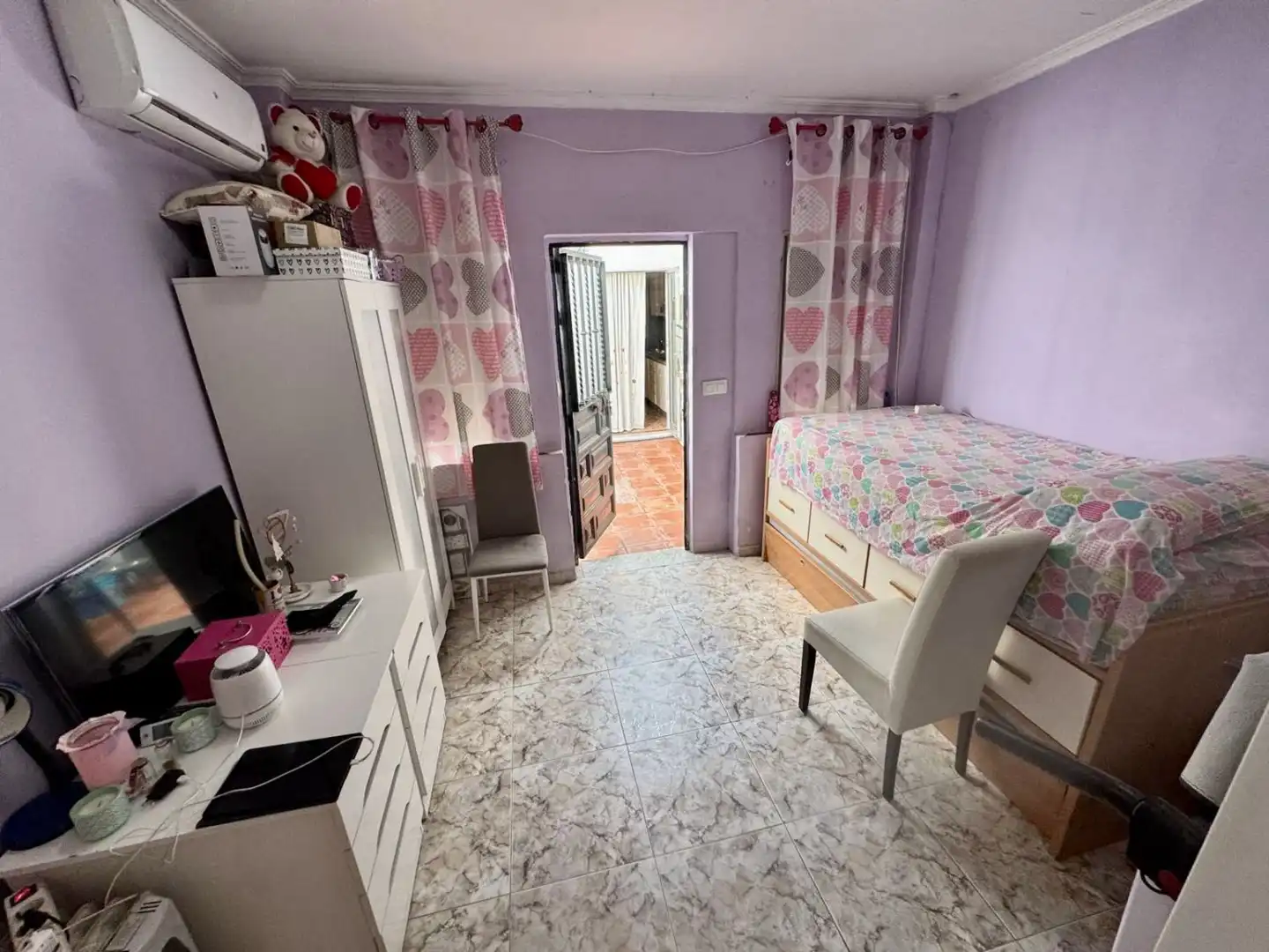 Dormitori de Casa o xalet en venda en Sevilla amb Aire condicionat