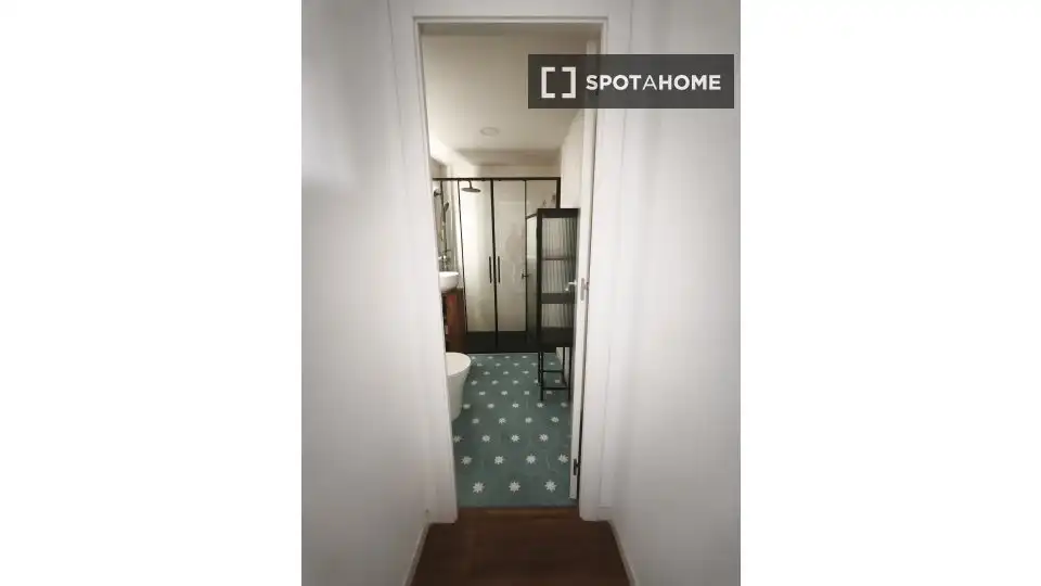 Habitación de Piso de alquiler en Madrid con Aire acondicionado, Calefacción y Amueblado