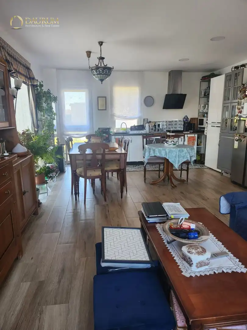 Menjador de Casa o xalet en venda en Valdemorillo amb Aire condicionat, Calefacció i Terrassa