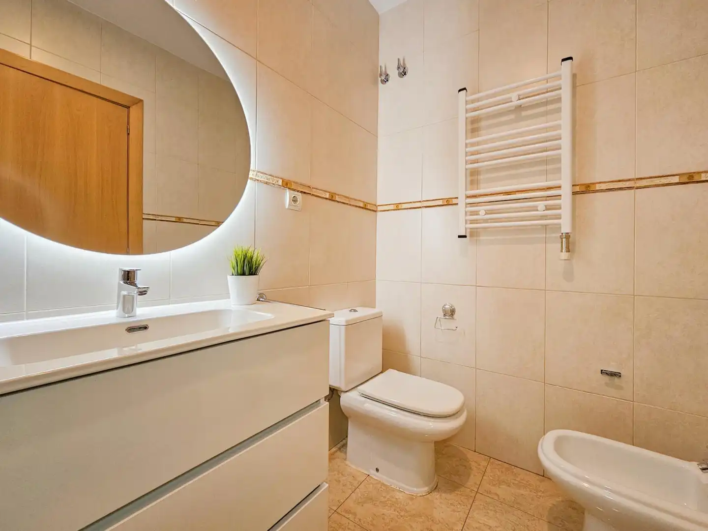Bathroom of Ground floor for sale in Sabadell  with Heating and Storage room