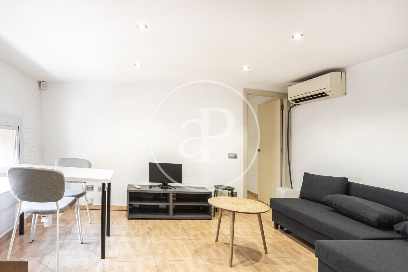 Sala d'estar de Pis de lloguer en  Barcelona Capital amb Aire condicionat, Calefacció i Moblat