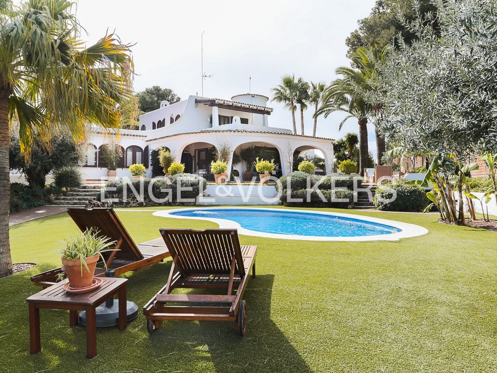 Vista exterior de Casa o chalet de alquiler en Torrent con Aire acondicionado, Calefacción y Jardín privado