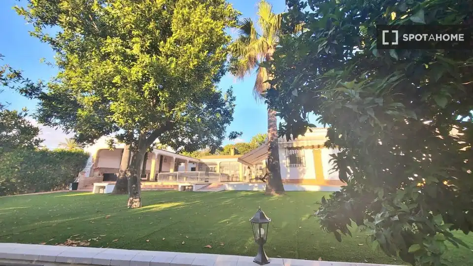 Habitació a Sanlúcar la Mayor