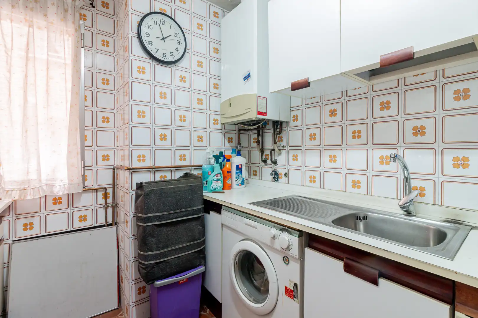 Kitchen of Flat for sale in Madrid  with Heating