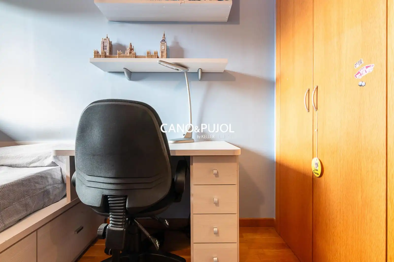 Flat for sale in Sant Cugat del Vallès  with Heating, Terrace and Storage room
