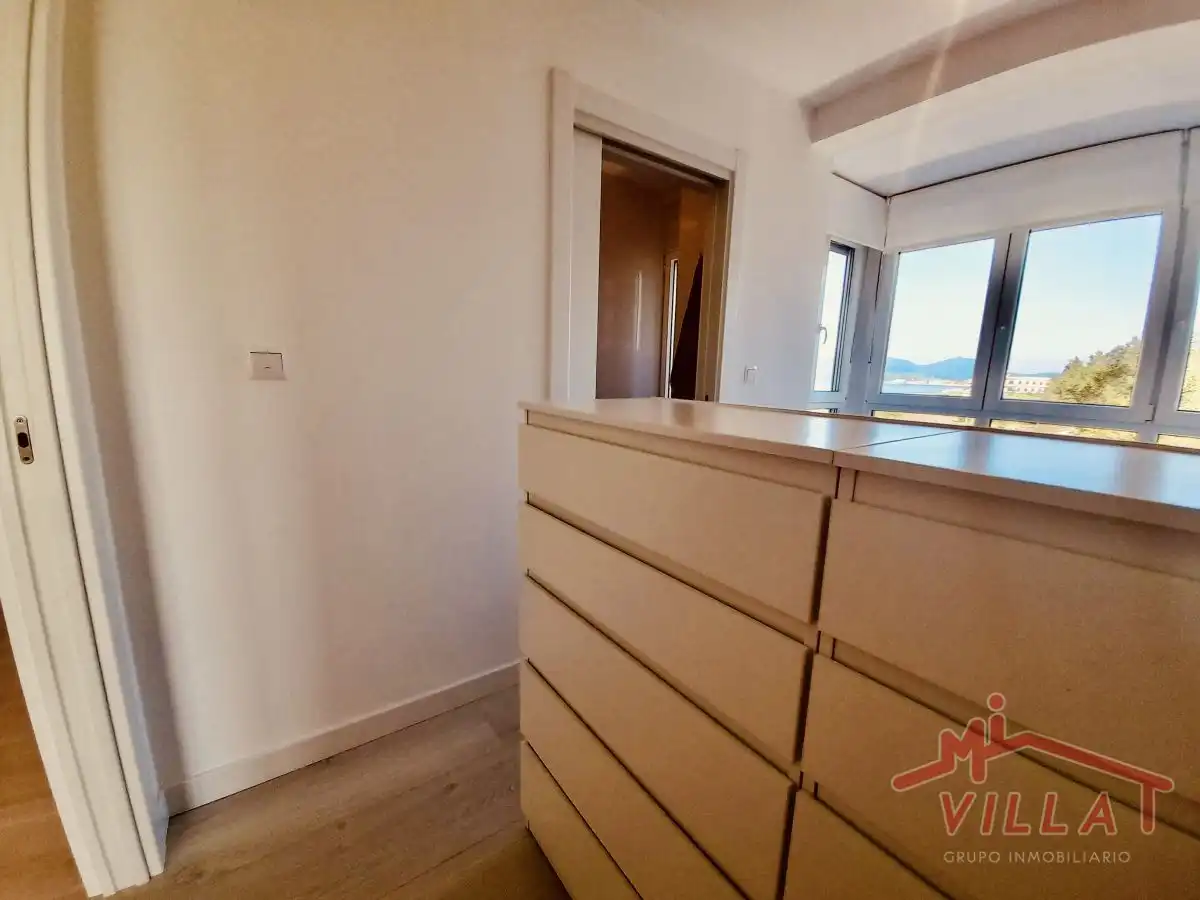 Schlafzimmer von Wohnung zur Miete in Laredo mit Heizung und Möbliert