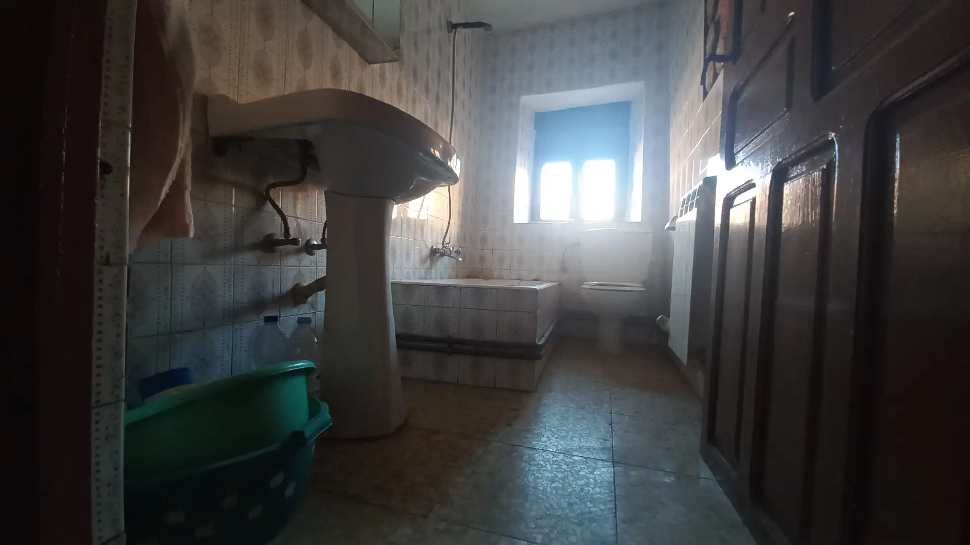 Bathroom of Houses for sale in Andavías