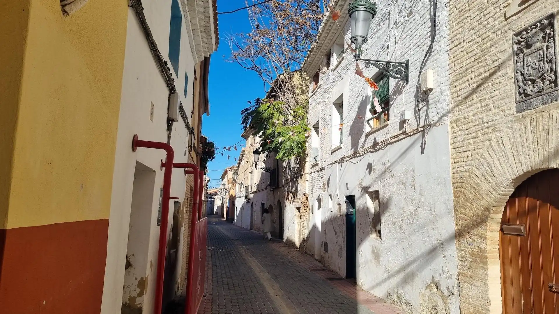Außenansicht von Haus oder Chalet zum Verkauf in Zaragoza mit Privatgarten und Terrasse