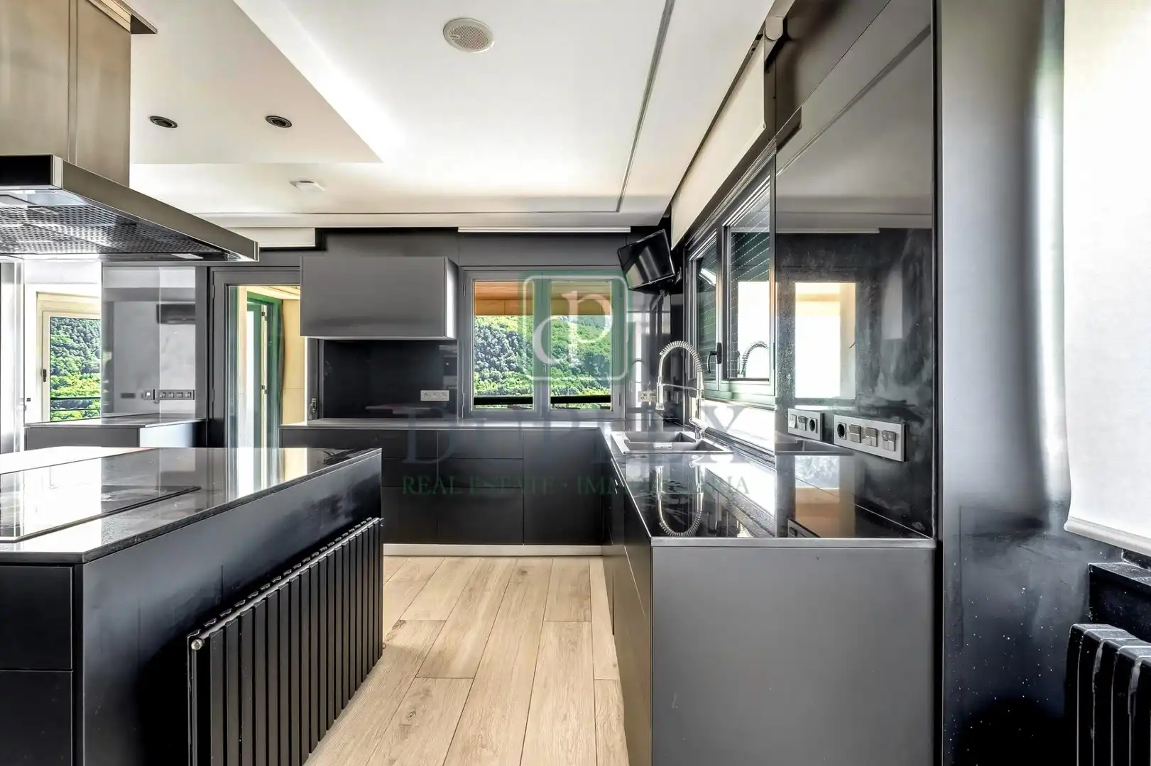 Cocina de Apartamento en venta en Andorra la Vella con Aire acondicionado, Calefacción y Parquet