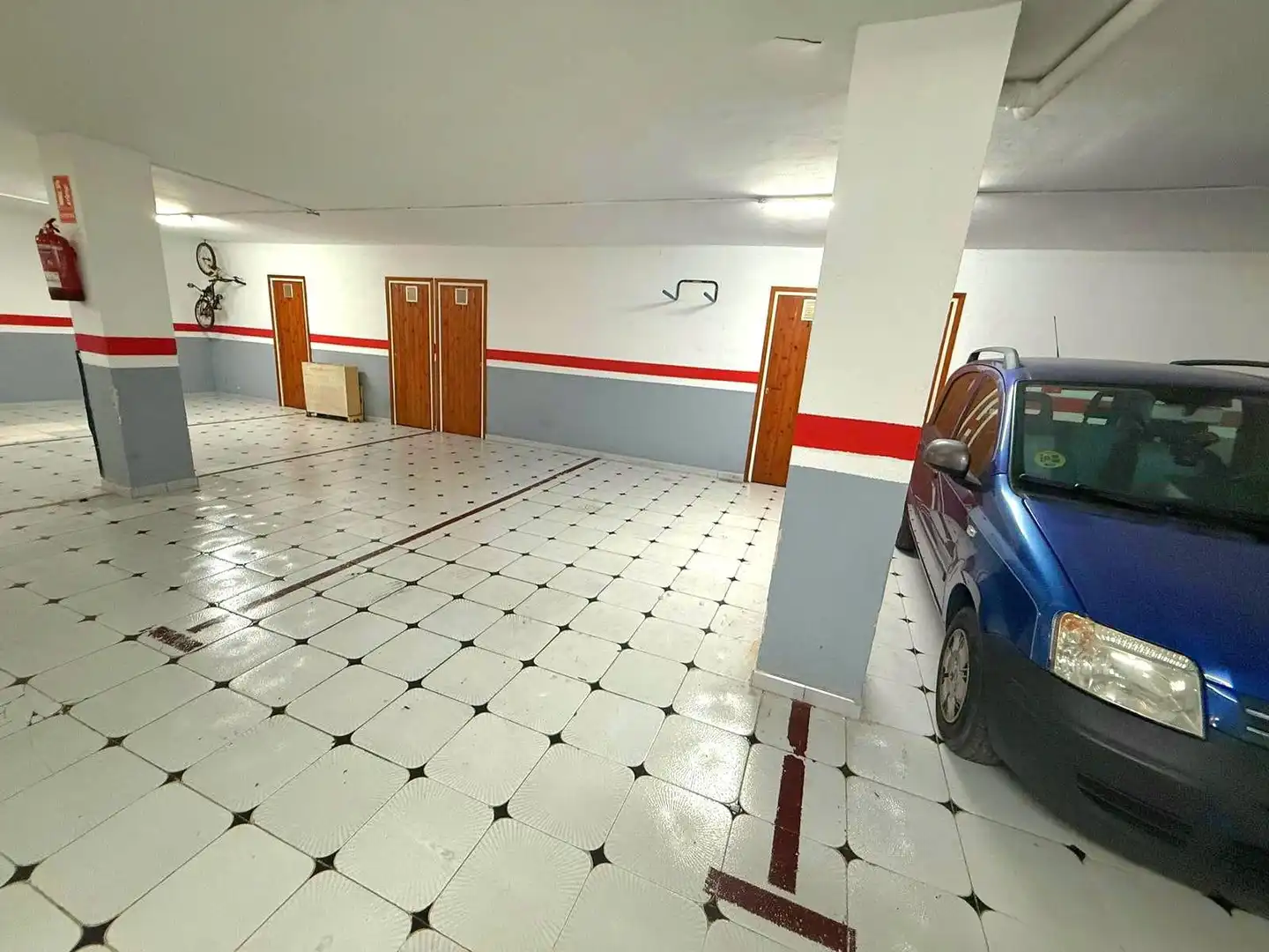 Parkplatz von Wohnungen zum Verkauf in Cunit mit Klimaanlage, Heizung und Parkett