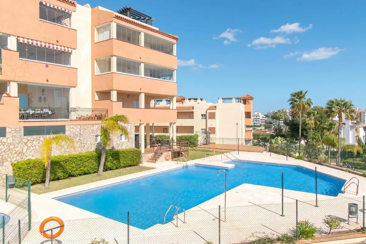 Appartement compact avec piscine à vendre à Paraiso de Riviera, imagen 21