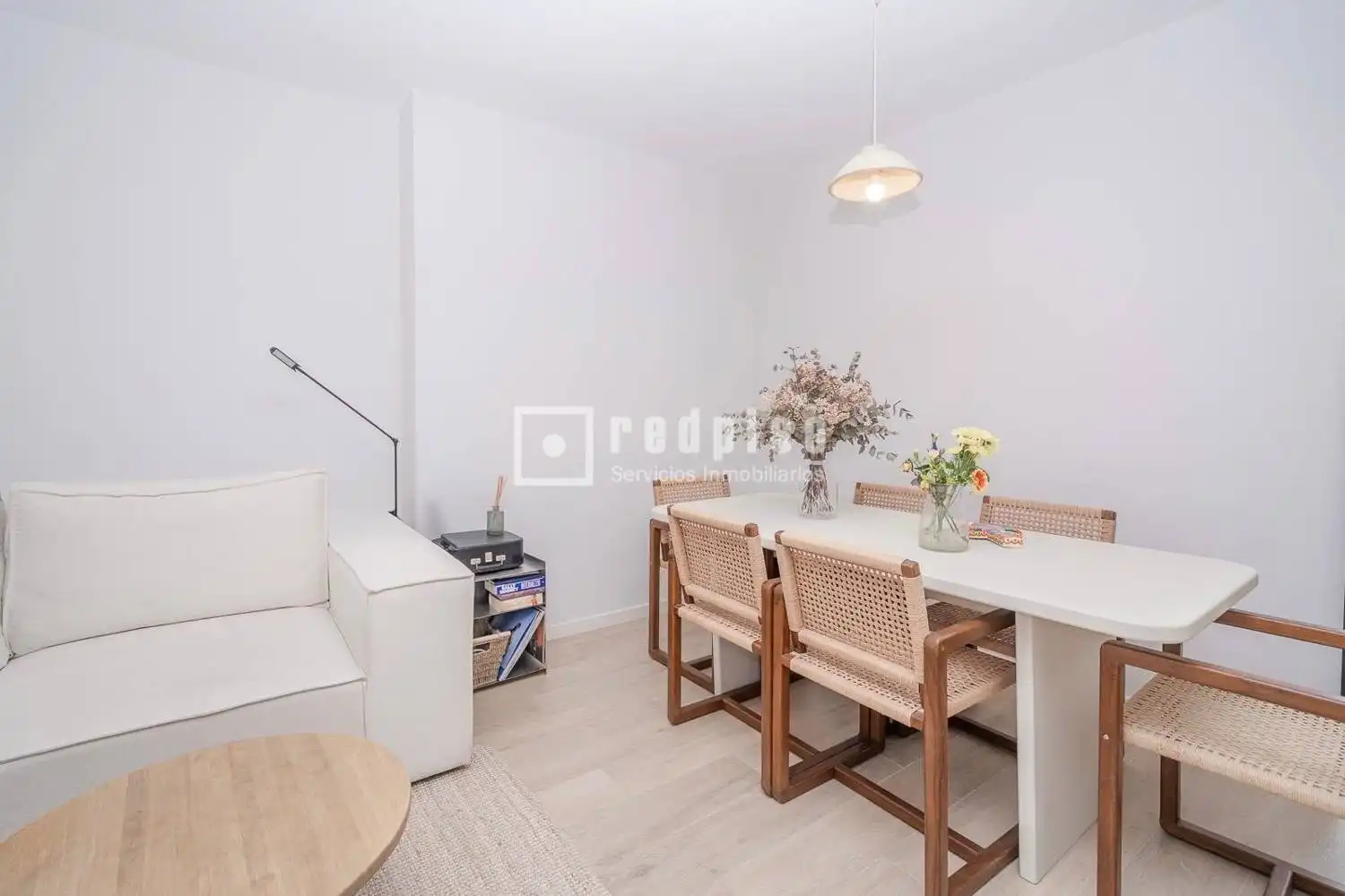 Comedor de Piso en venta en Getafe con Aire acondicionado, Calefacción y Jardín privado