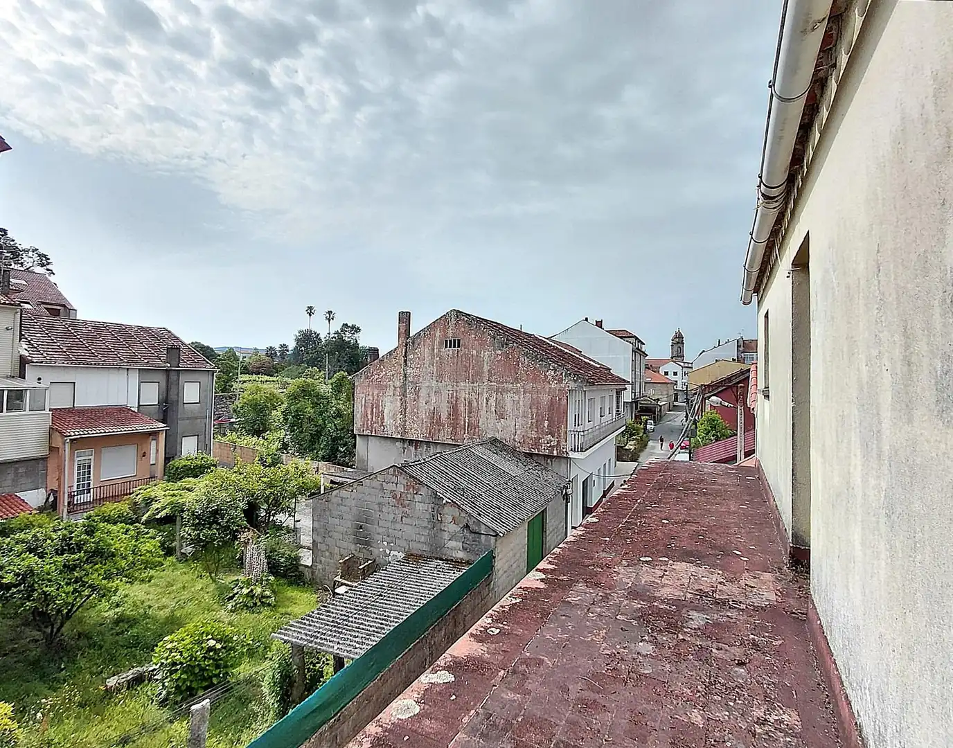 Vista exterior de Casa o xalet en venda en Cambados amb Terrassa i Balcó