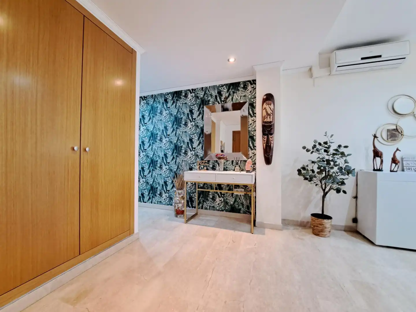 Wohnung zum Verkauf in Alzira mit Klimaanlage und Balkon