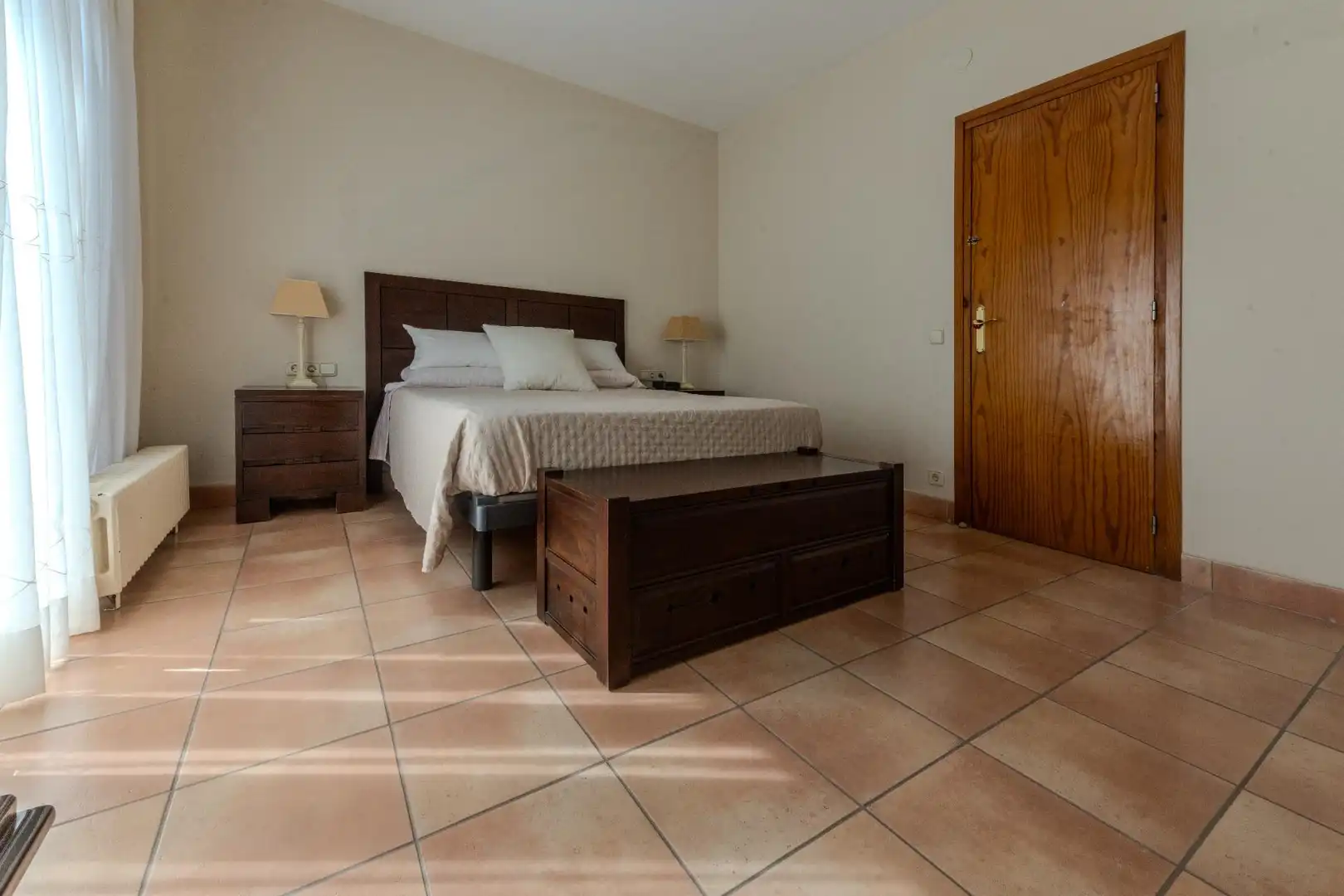 Dormitori de Casa o xalet en venda en Castellar del Vallès amb Calefacció, Jardí privat i Terrassa