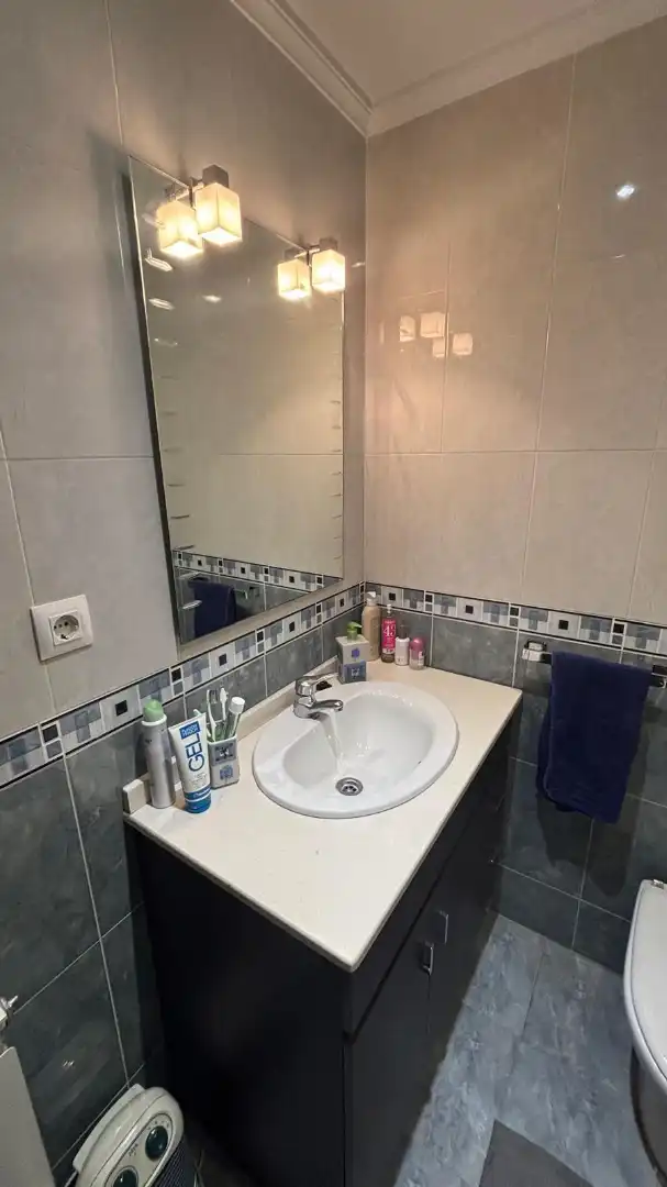 Badezimmer von Wohnung zum Verkauf in Ramales de la Victoria mit Heizung, Terrasse und Möbliert