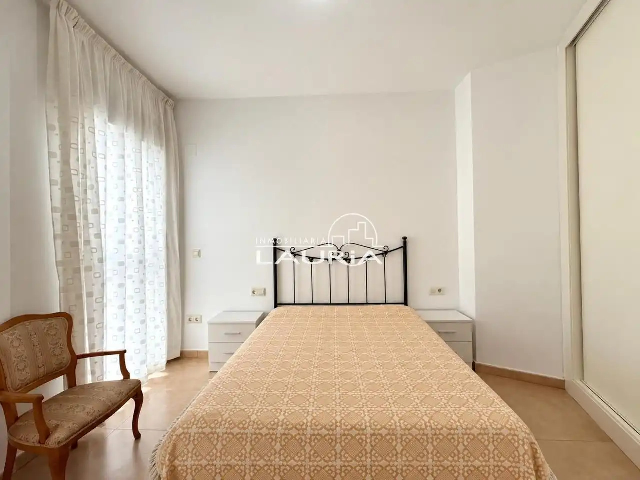 Bedroom of Flat for rent in Valencia  with Air Conditioner, Heating and Storage room