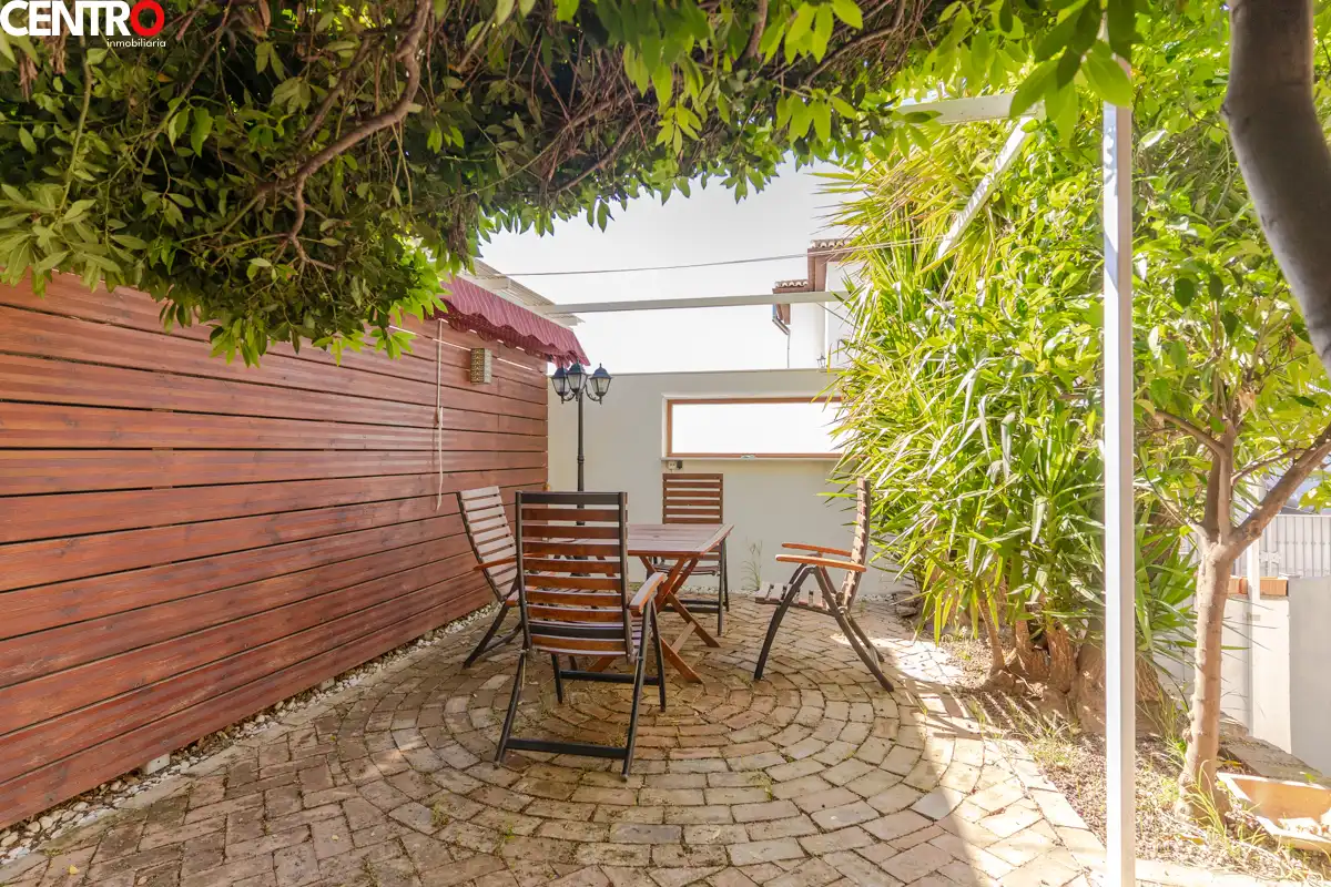 Terraza de Casa o chalet en venta en La Zubia con Aire acondicionado, Calefacción y Jardín privado