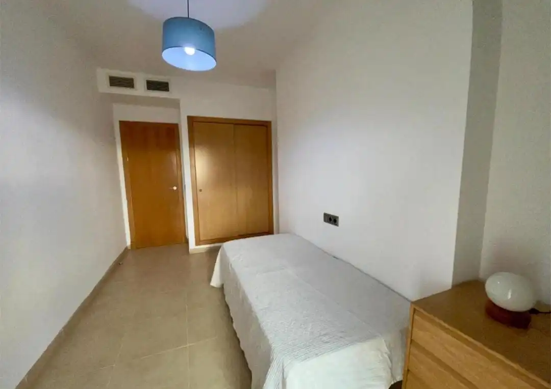Schlafzimmer von Wohnung zum Verkauf in Roquetas de Mar mit Klimaanlage, Heizung und Terrasse