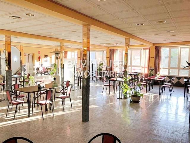 Local comercial en Venta en Estación - Cruz Roja