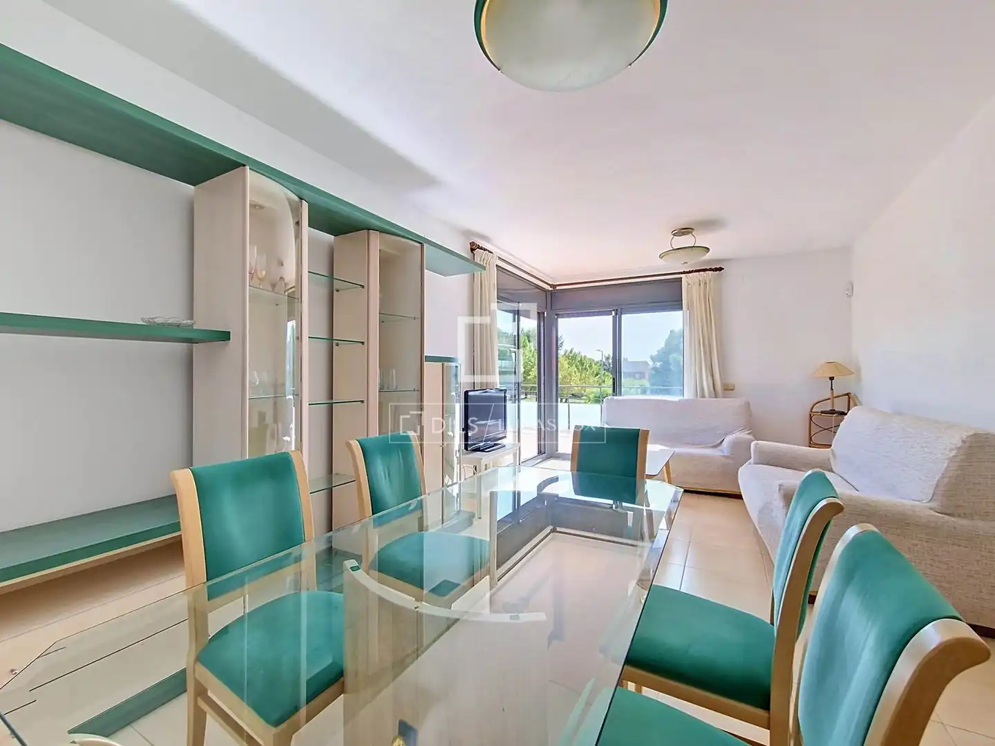 Vista exterior de Piso en venta en Cubelles con Aire acondicionado, Calefacción y Jardín privado
