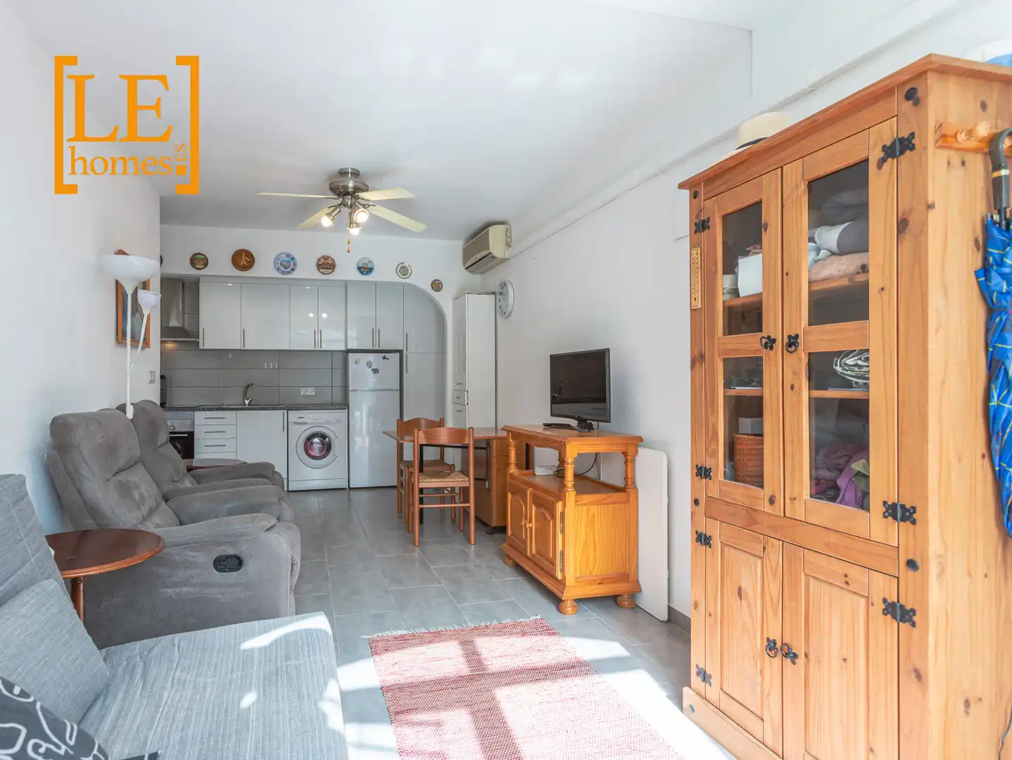 Sala de estar de Planta baja en venta en Torrevieja con Aire acondicionado, Amueblado y Horno