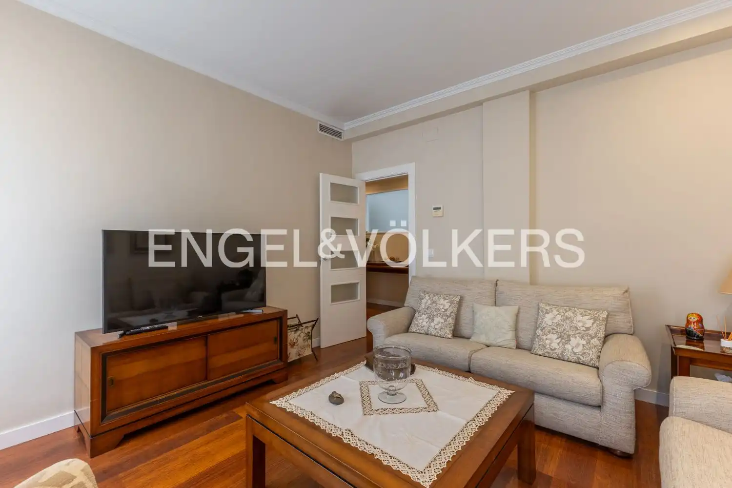 Sala d'estar de Pis en venda en Valencia amb Aire condicionat, Calefacció i Parquet