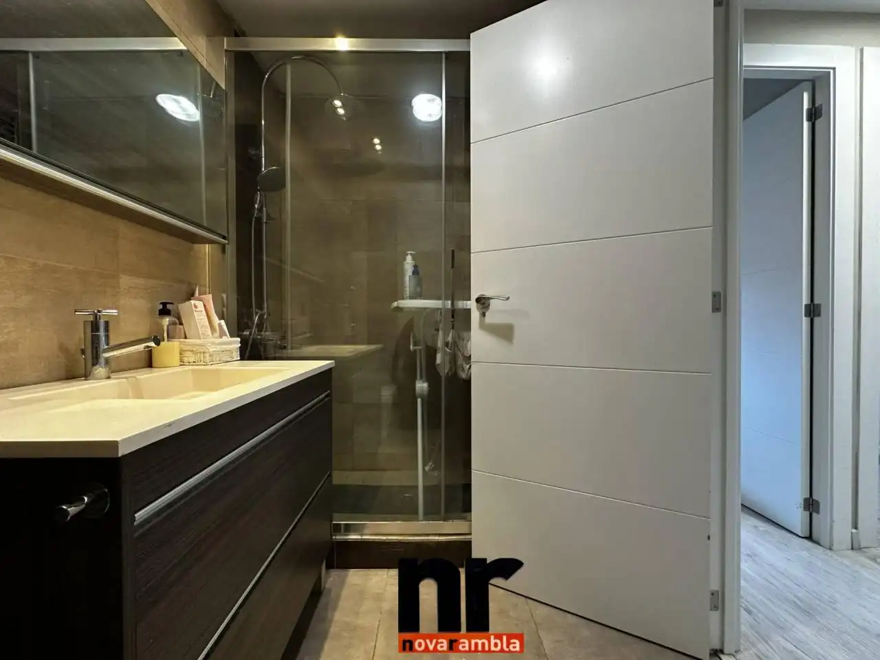 Wohnung zur Miete in Rambla Pinetons, Can Clos - Pinetons
