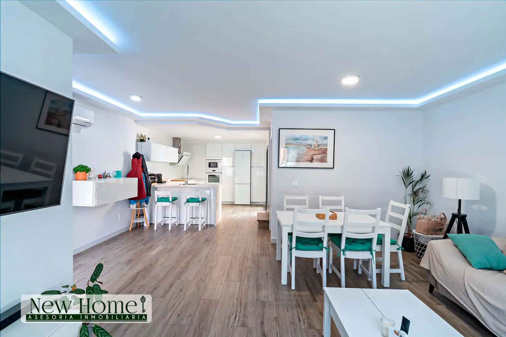 Dining room of Houses for sale in Roquetas de Mar  with Air Conditioner, Terrace and Furnished