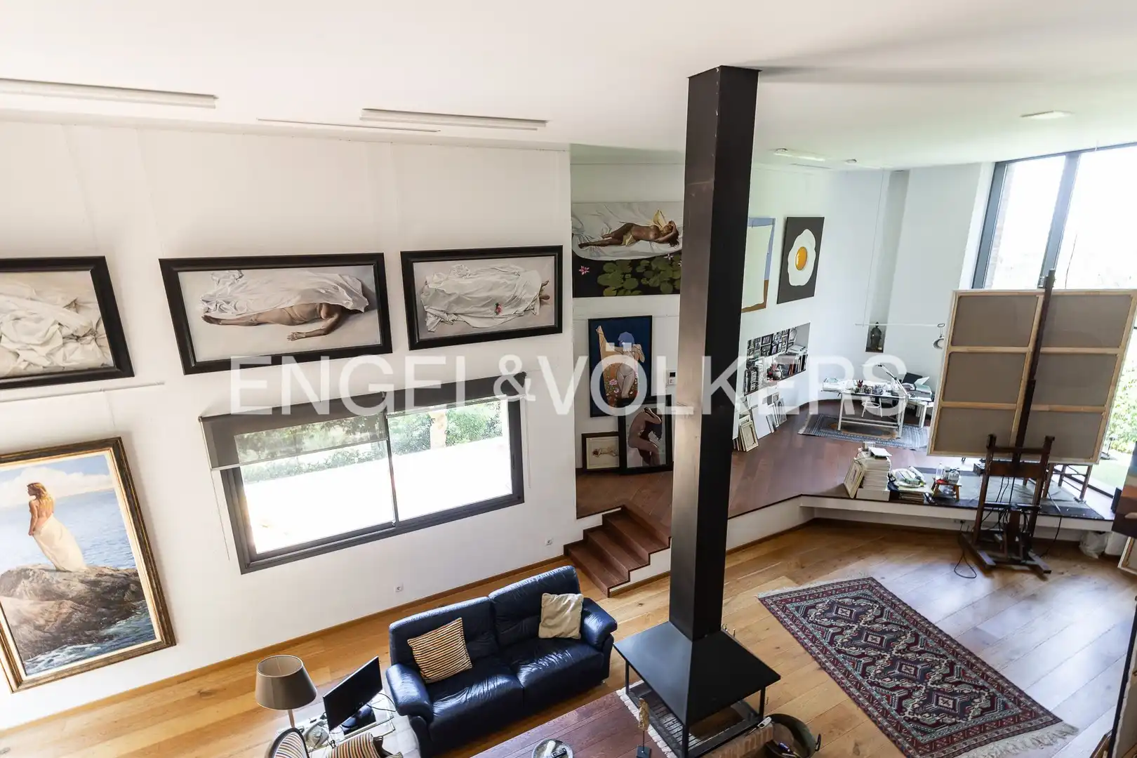 Sala d'estar de Casa adosada en venda en Sant Cugat del Vallès amb Calefacció, Jardí privat i Parquet