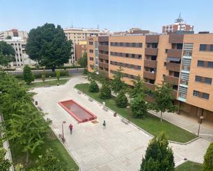 Vista exterior de Pis en venda en Ciudad Real Capital amb Aire condicionat, Calefacció i Terrassa