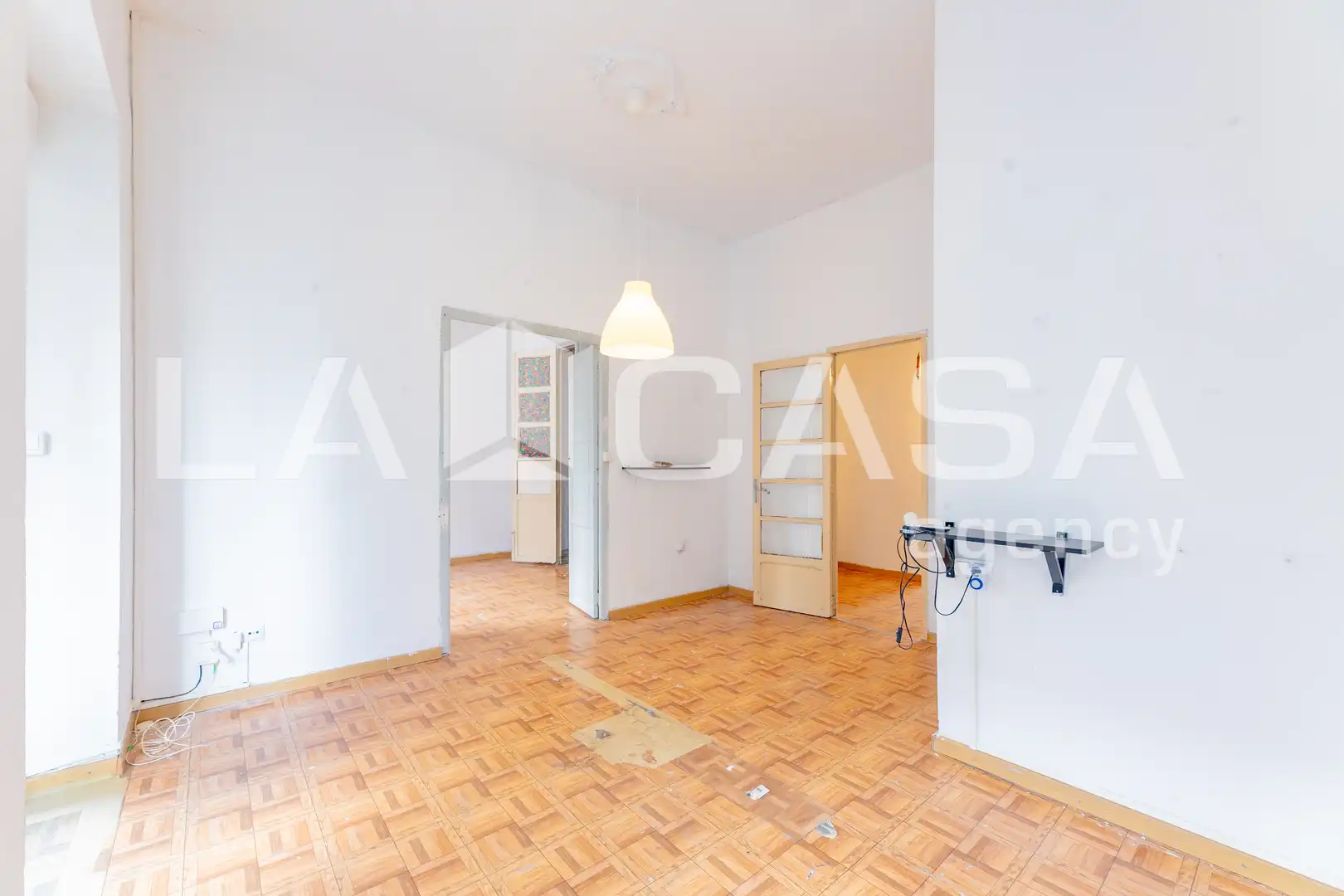 Flat for sale in Valencia  with Balcony