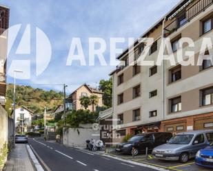 Vista exterior de Pis en venda en Donostia - San Sebastián  amb Balcó