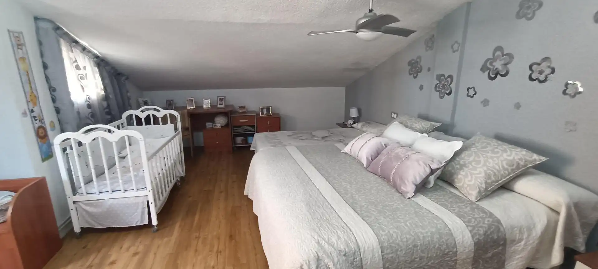 Habitación de Casa adosada en venta en La Nucia con Aire acondicionado, Calefacción y Jardín privado
