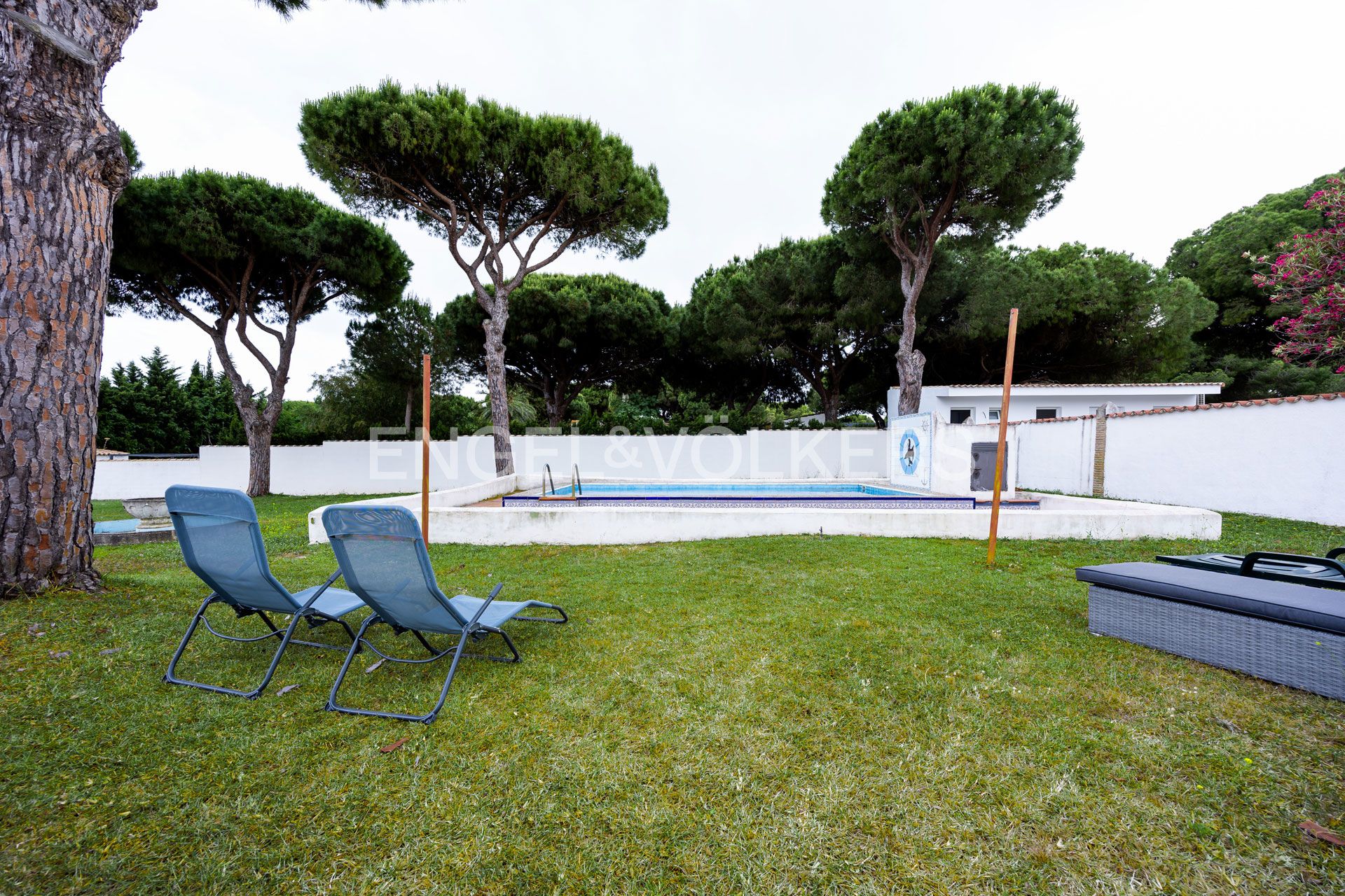 Garden of House or chalet for sale in Chiclana de la Frontera  with Air Conditioner, Heating and Private garden
