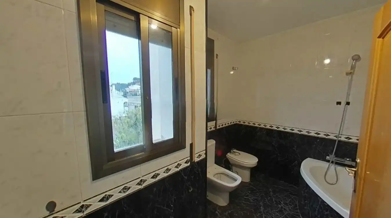 Bany de Casa o xalet en venda en Creixell amb Jardí privat i Terrassa