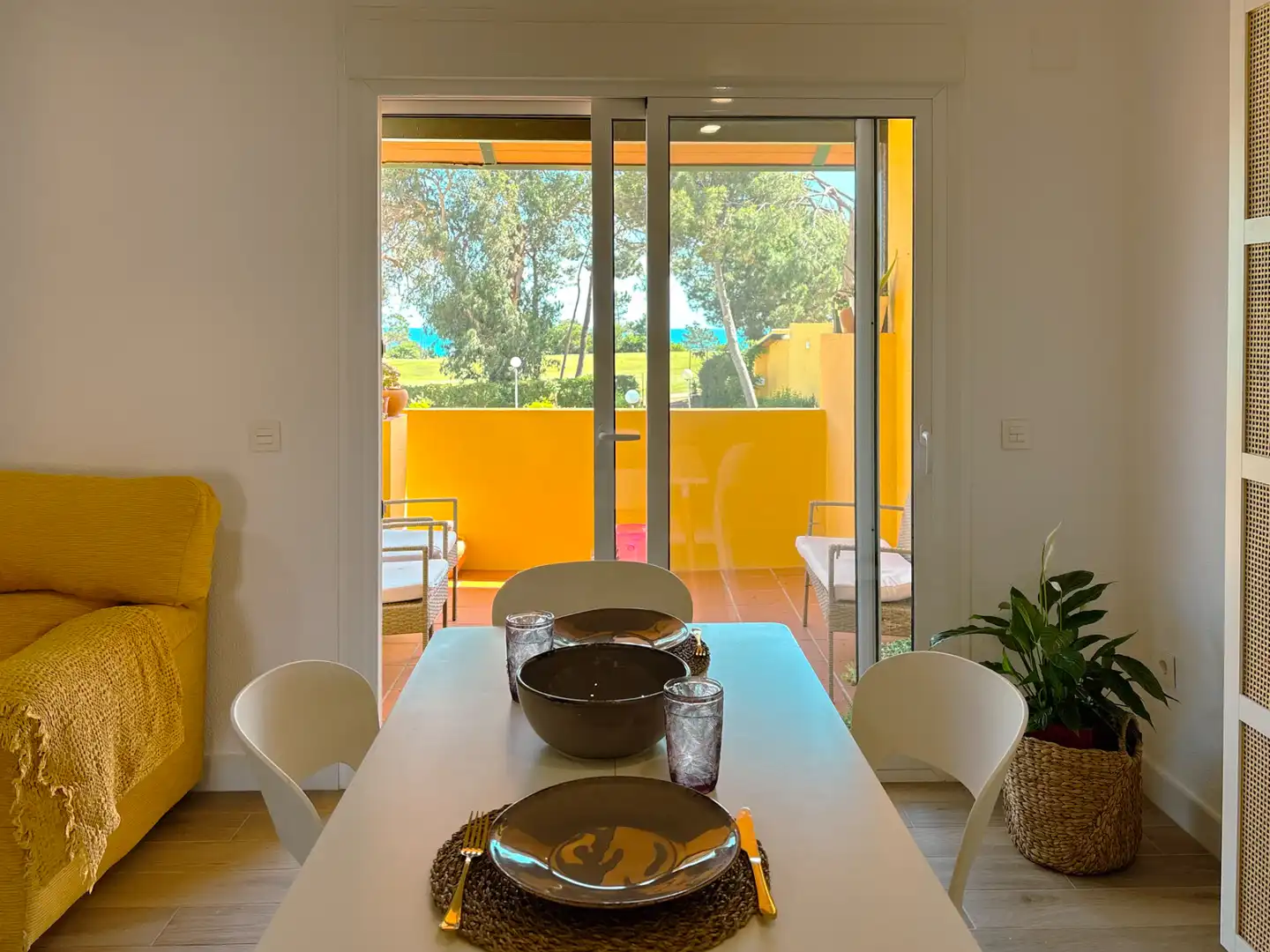 Comedor de Apartamento de alquiler en Islantilla con Calefacción, Terraza y Amueblado