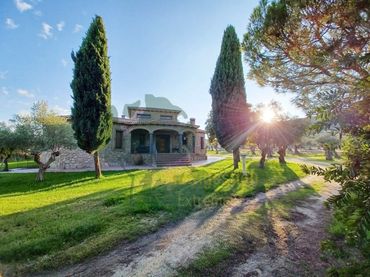 Villa con piscina in vendita a Sierra de Fuentes