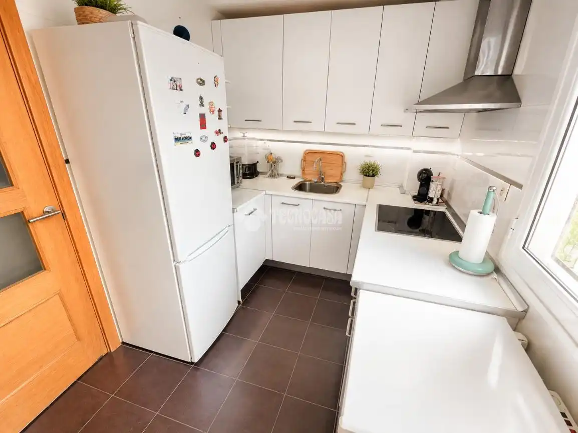 Kitchen of Flat for sale in Armilla  with Air Conditioner, Terrace and Storage room