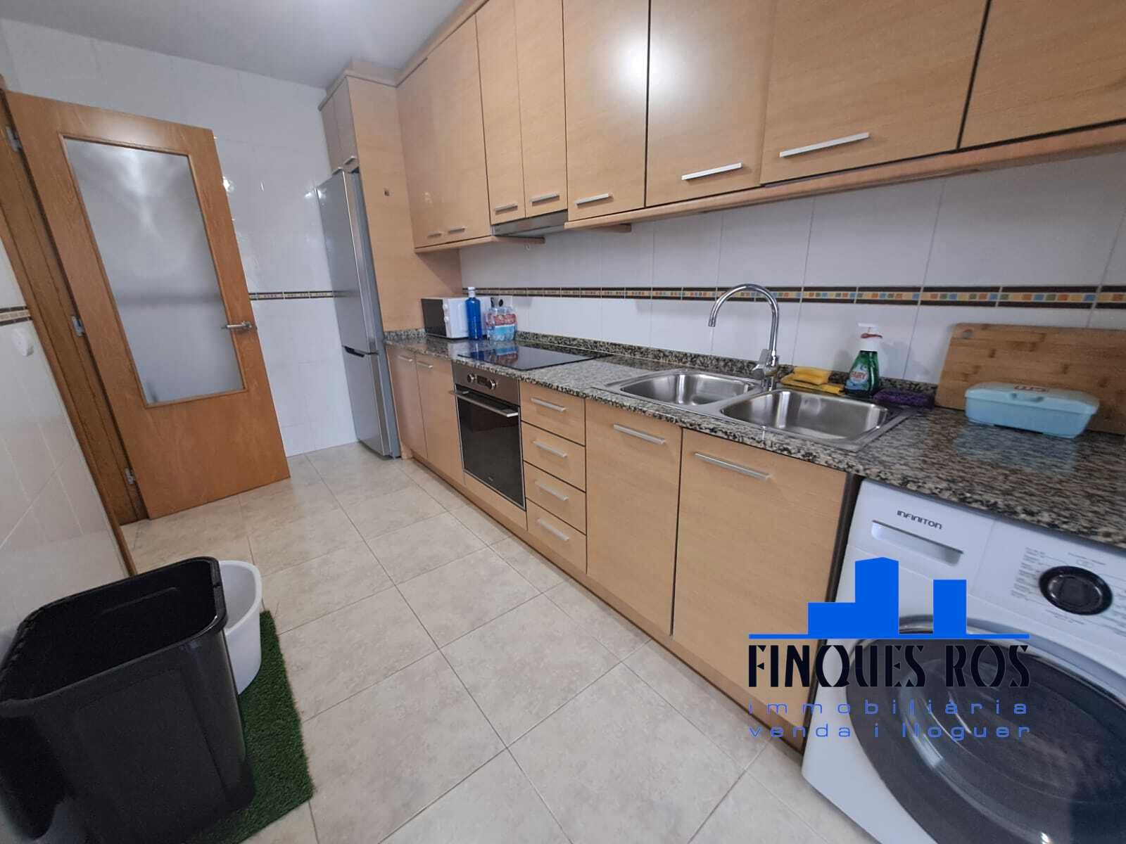 Casa adosada en venda a Boverals - Saldonar