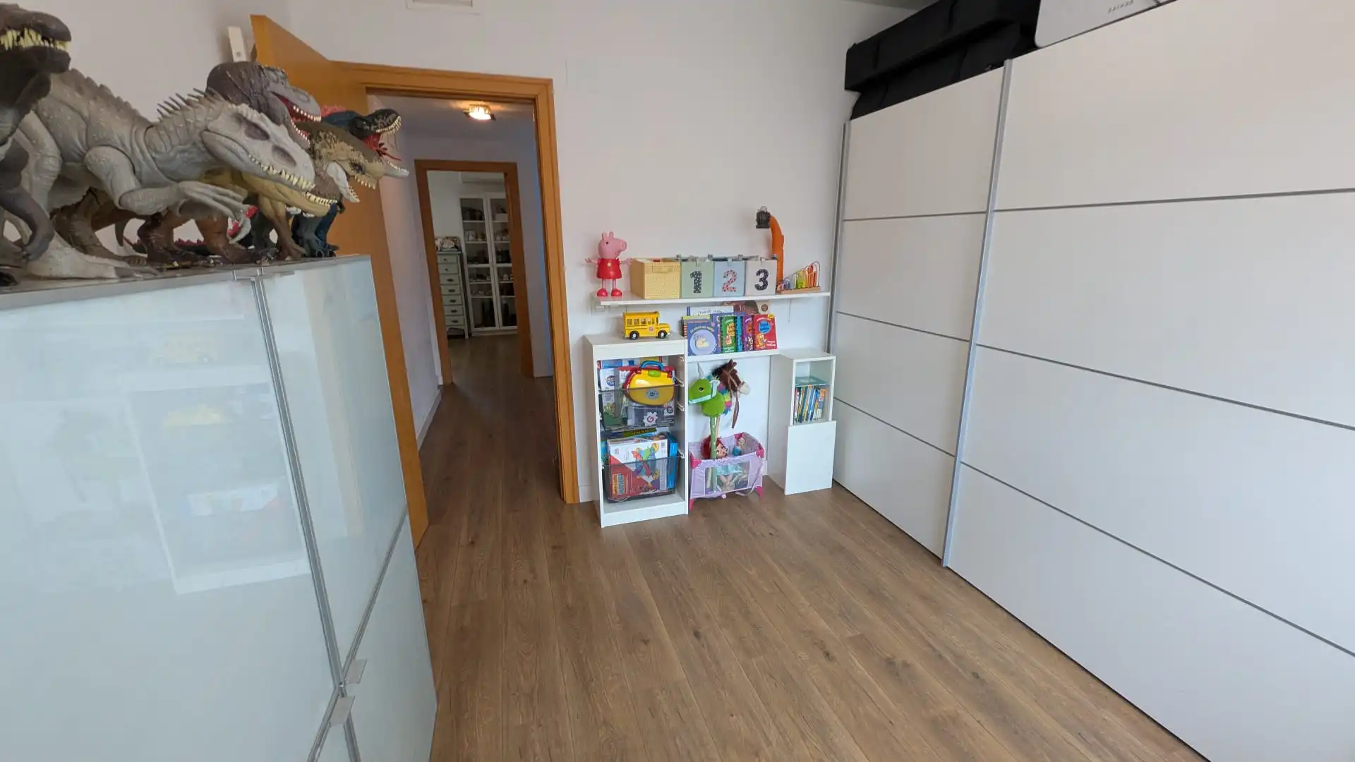 Casa adosada en venta en La Pobla de Vallbona con Aire acondicionado, Calefacción y Jardín privado