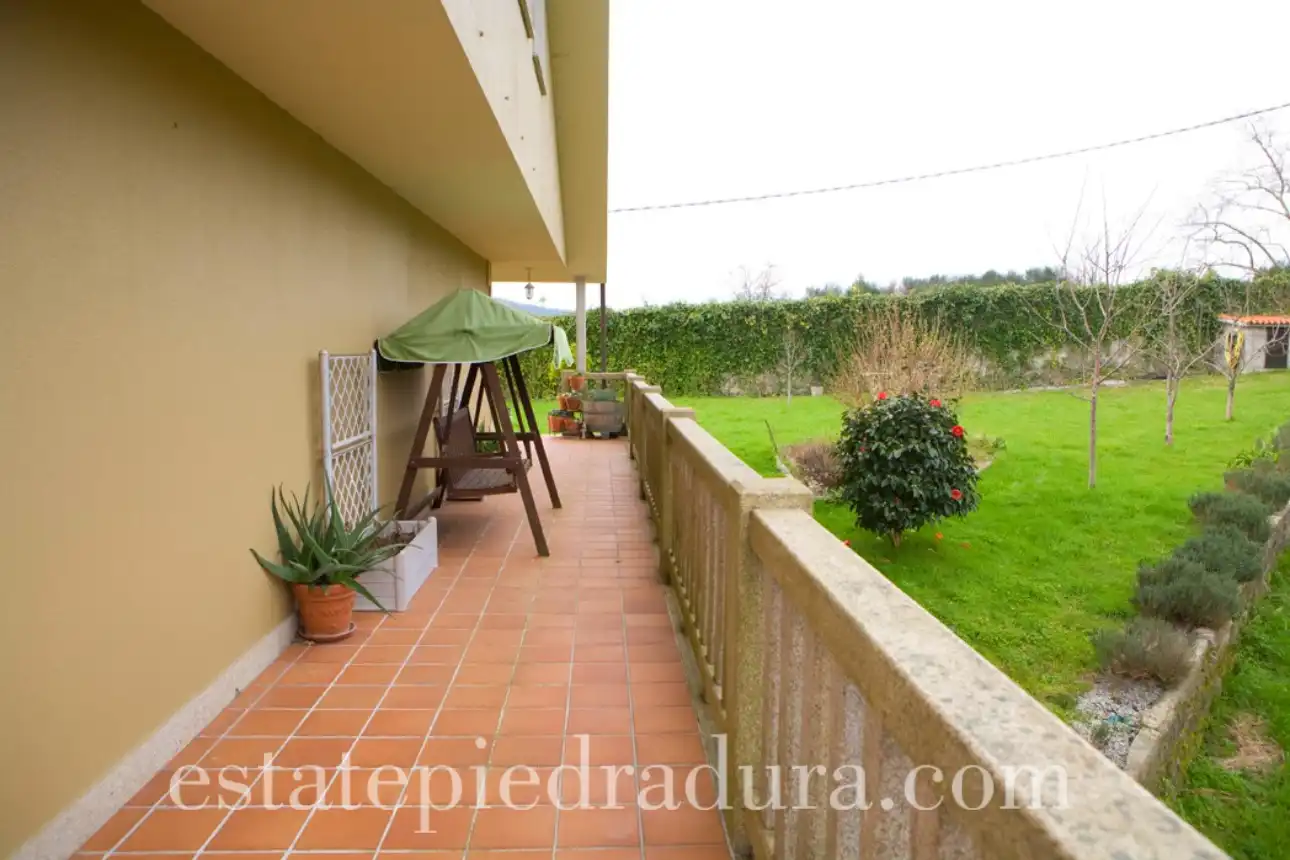 Jardín de Casa o chalet en venta en Pontevedra Capital  con Calefacción, Jardín privado y Terraza