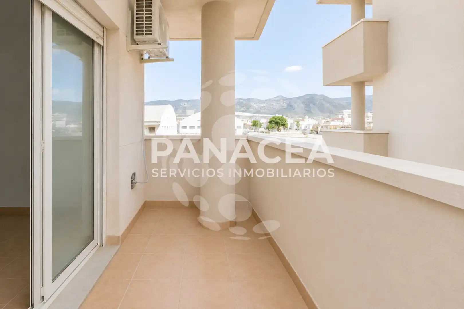 Terraza de Piso en venta en Vícar con Amueblado, Balcón y Piscina comunitaria