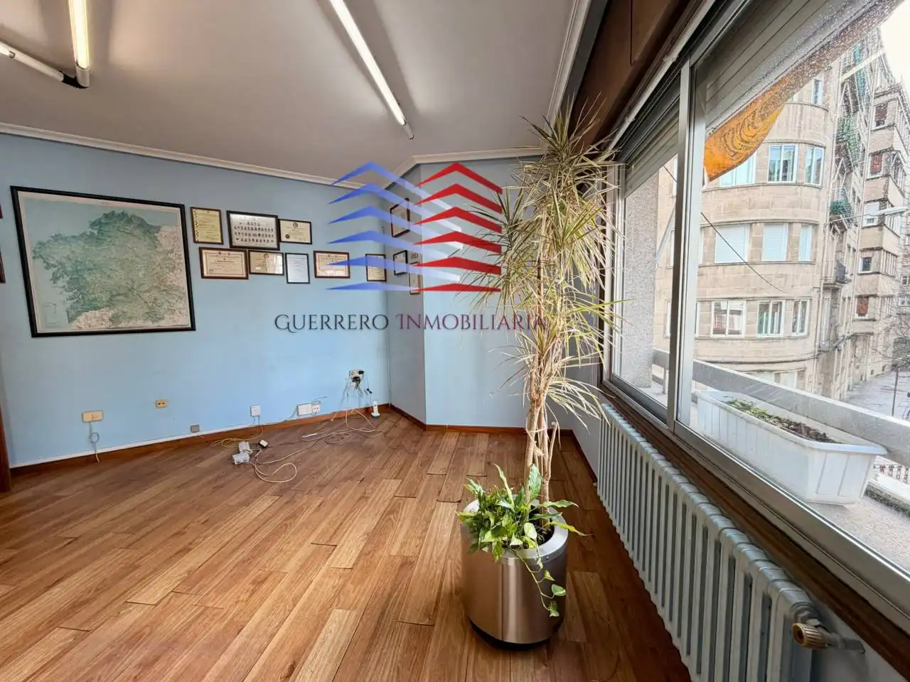 Piso en venta en Ourense Capital  con Calefacción, Trastero y Balcón