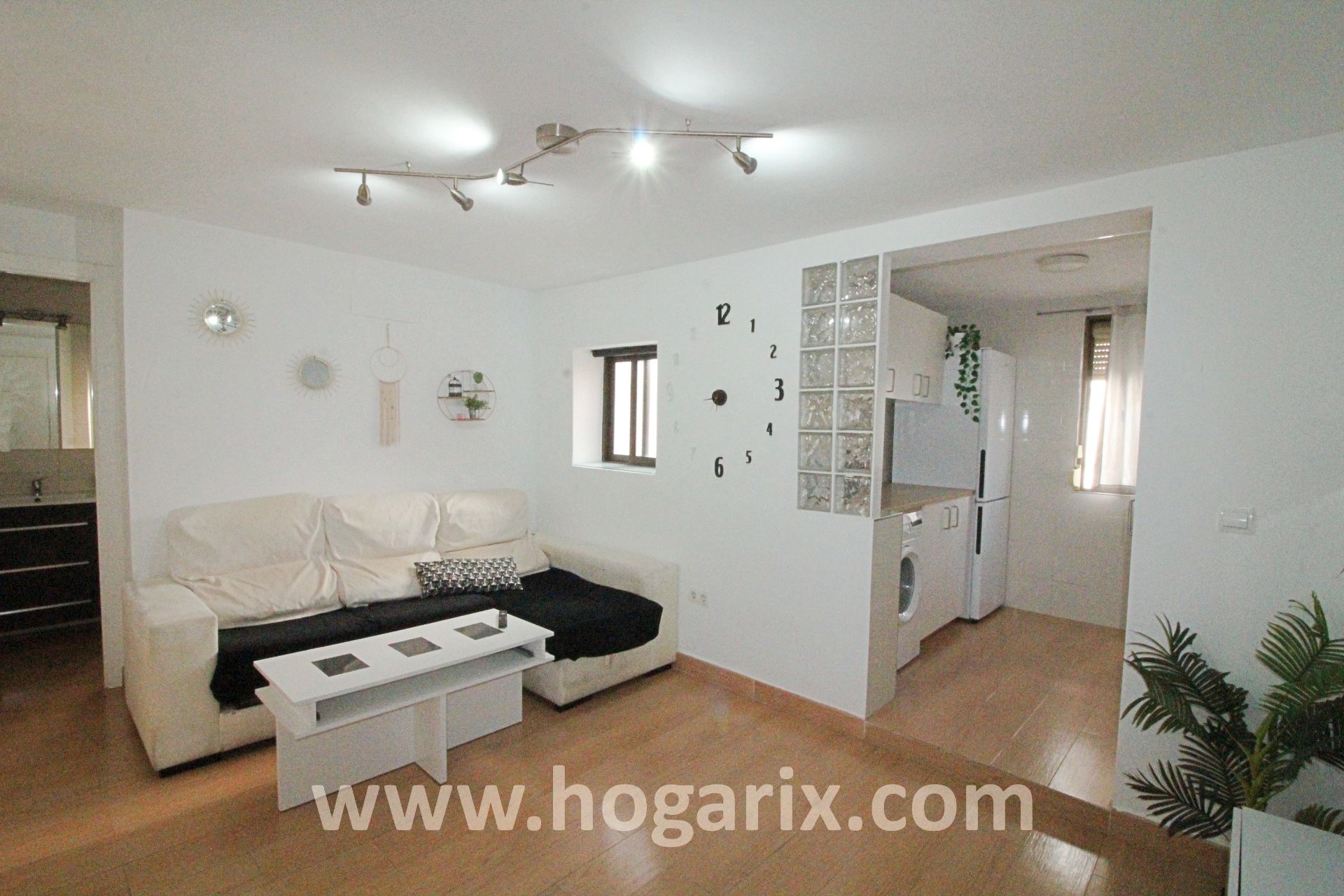 Living room of Flat to rent in  Huelva Capital  with Furnished, Oven and Washing machine