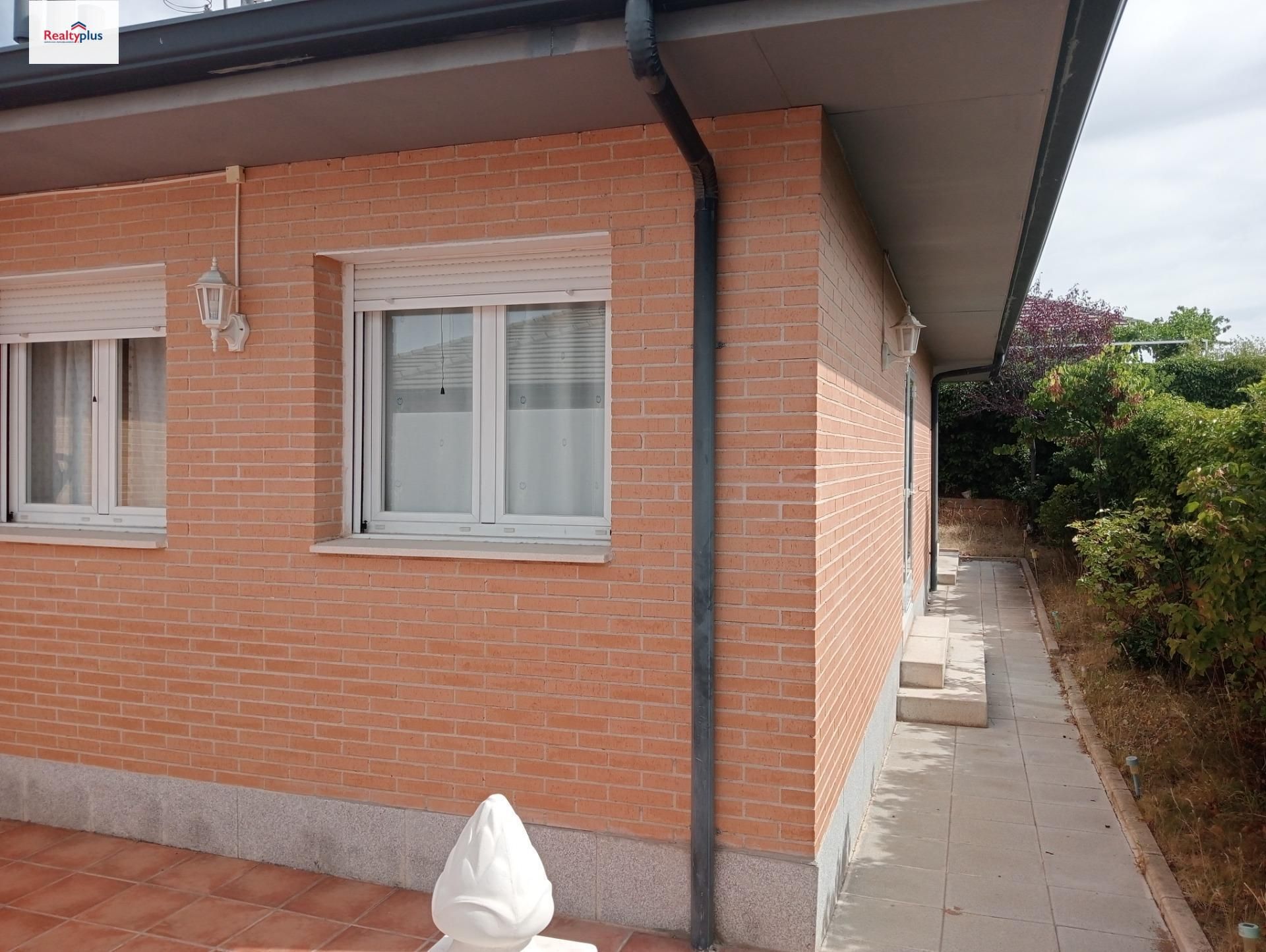 Casa o chalet de alquiler en Calle Calle del Río Cea, Hervencias Altas - El Pinar