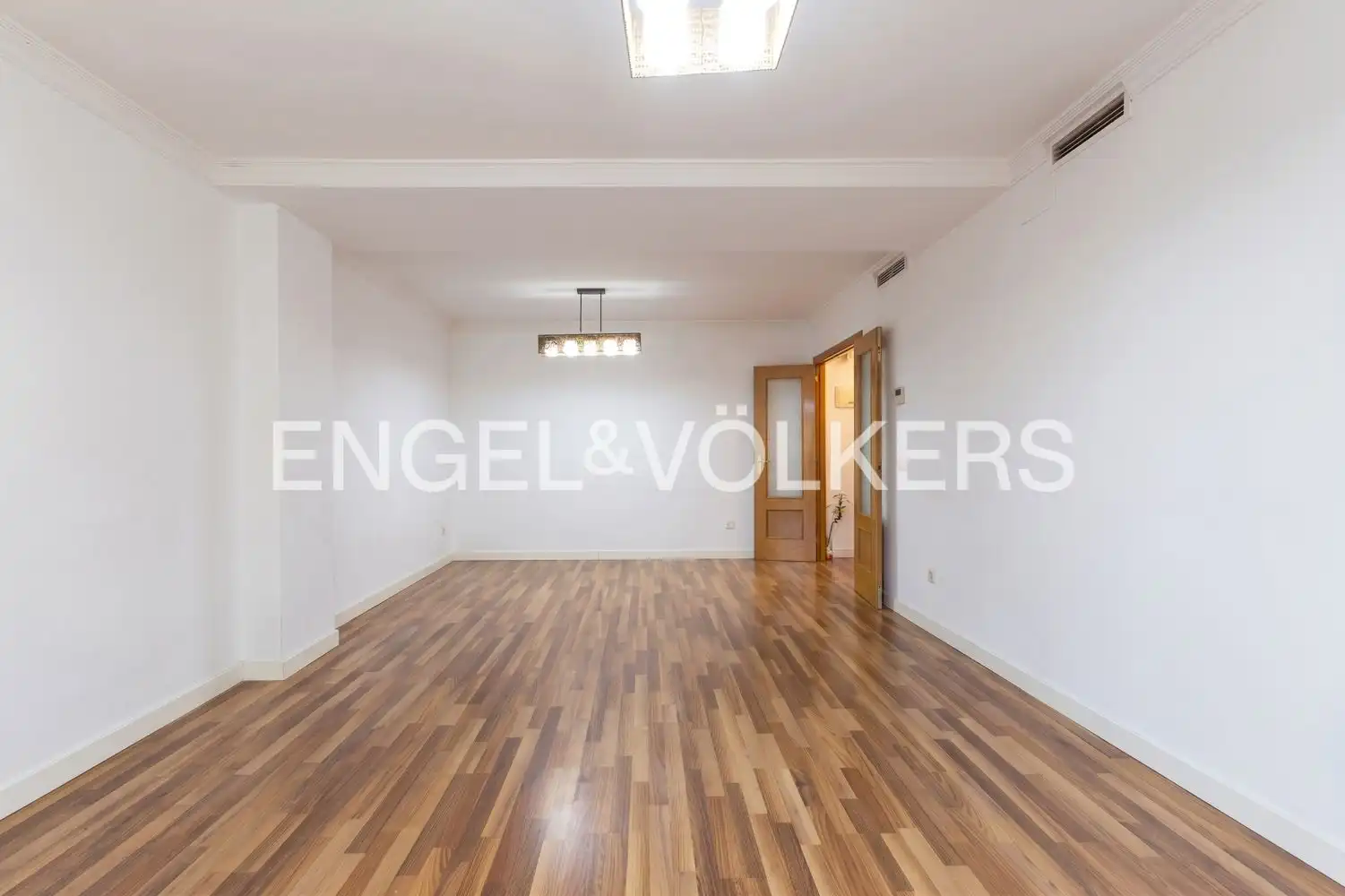 Comedor de Piso en venta en Valencia con Aire acondicionado, Calefacción y Amueblado