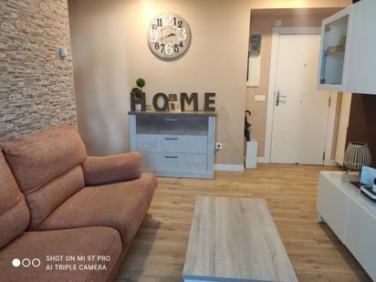 Sala d'estar de Apartament en venda en Vitoria - Gasteiz amb Calefacció, Parquet i Traster