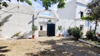 Vista exterior de Casa o xalet en venda en  Sevilla Capital amb Terrassa, Piscina i Balcó