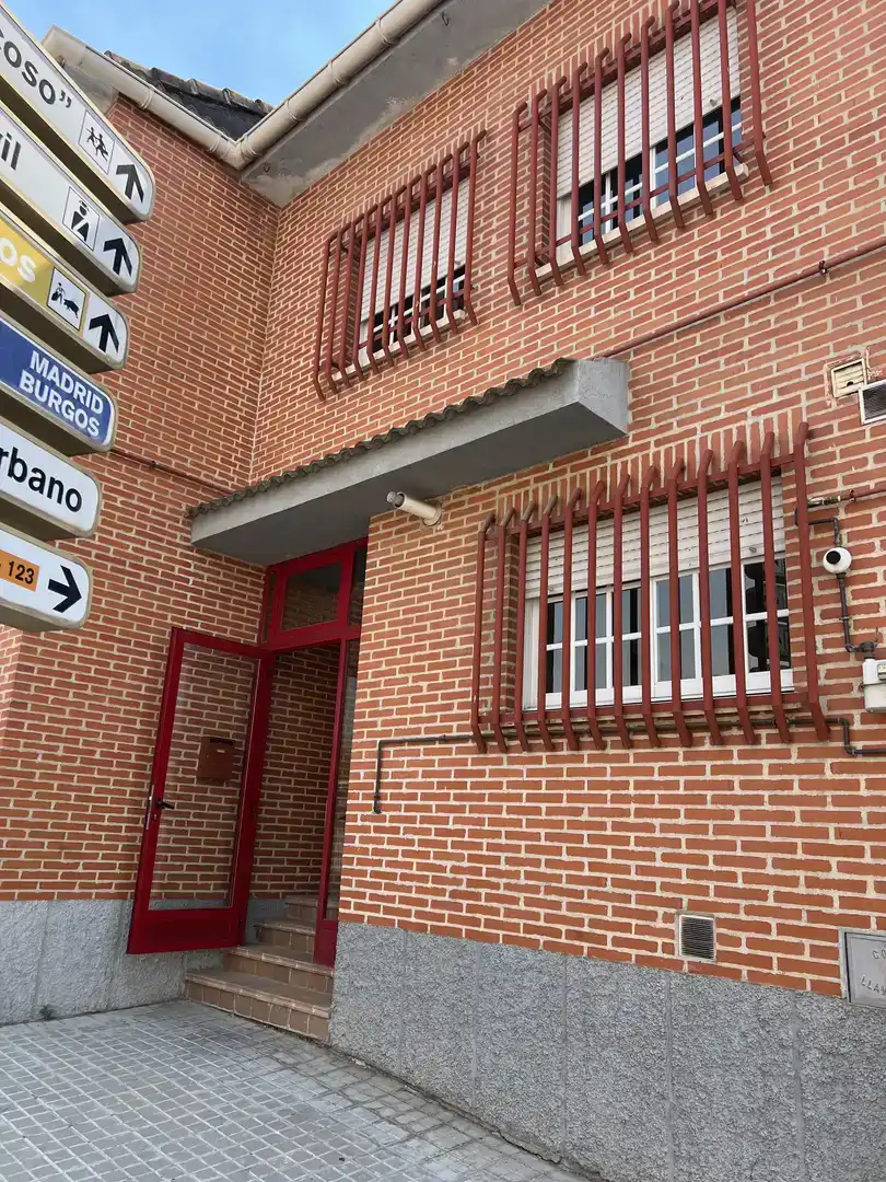 Exterior view of Houses for sale in Algete  with Balcony